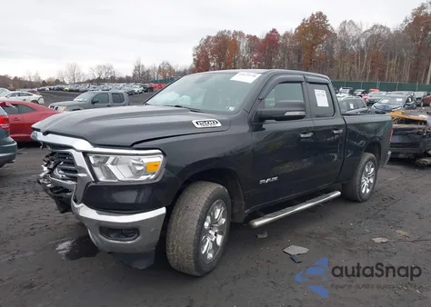 2020 Ram 1500 Big Horn 4X4 6'4 Box z USA, uszkodzony, nr VIN 1C6SRFBT2LN224359